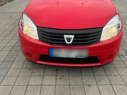 Rot Gebraucht 2012 Dacia Sandero Kleinwagen | 1.800 €