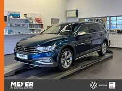 Blau Gebraucht 2023 VW Passat Alltrack Kombi | 39.890 € (Teuer)