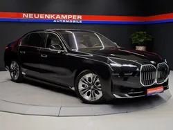 Schwarz Gebraucht 2024 BMW i7 Sport Line Limousine | 99.990 € (Guter Preis)