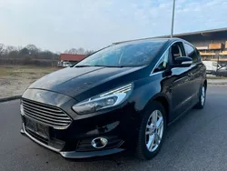 Schwarz Gebraucht 2016 Ford S-MAX Titanium Van / Kleinbus | 10.900 € (Guter Preis)