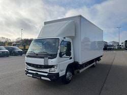Grün Gebraucht 2022 Mitsubishi Canter Van | 47.481 €