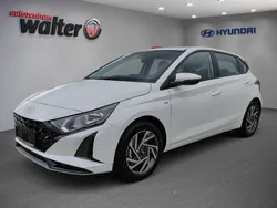Weiß Gebraucht 2024 Hyundai i20 Comfort Limousine | 18.290 €