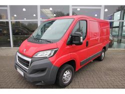 Rot Gebraucht 2016 Peugeot Boxer Van | 12.990 € (Teuer)