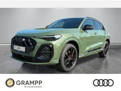 Grün (distriktgrün metallic) Neu 2025 Audi Q5 S-line plus SUV | 69.870 € (Guter Preis)