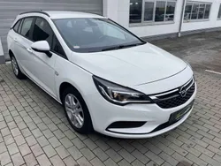Schneeweiss/summitwhite/arctic Gebraucht 2019 Opel Astra Edition Kombi | 11.490 € (Fairer Preis)