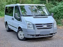 Weiß Gebraucht 2010 Ford Transit Tourneo Van / Kleinbus | 3.900 €