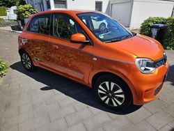 Orange Gebraucht 2022 Renault Twingo Intens Kleinwagen | 9.900 € (Superpreis)