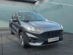 Grau Gebraucht 2023 Ford Kuga ST-Line SUV | 34.700 € (Teuer)