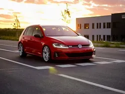 Rot Gebraucht 2017 VW Golf VII GTD Limousine | 19.000 € (Etwas zu teuer)
