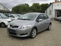 Silber Gebraucht 2008 Toyota Auris Team Kleinwagen | 3.300 € (Fairer Preis)