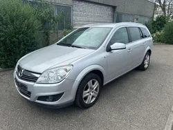 Grau Gebraucht 2009 Opel Astra Kombi | 1.450 € (Superpreis)