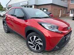 Chili red / night sky black Gebraucht 2024 Toyota Aygo Team Kleinwagen | 16.990 € (Fairer Preis)