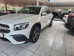 Weiß Gebraucht 2021 Mercedes GLB200 AMG line SUV | 34.990 € (Fairer Preis)