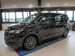 Deep black Gebraucht 2023 VW T7 Life Van | 45.820 €