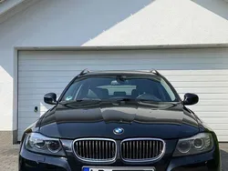 Schwarz Gebraucht 2009 BMW 330 Kombi | 8.309 € (Fairer Preis)