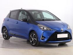 Blau Gebraucht 2019 Toyota Yaris Hybrid Style Limousine | 14.290 € (Superpreis)