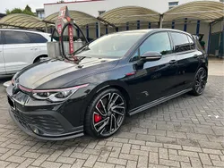 Schwarz Gebraucht 2023 VW Golf VIII Kleinwagen | 33.500 € (Guter Preis)