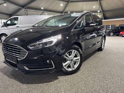 Schwarz Gebraucht 2020 Ford S-MAX Titanium Van / Kleinbus | 23.980 € (Fairer Preis)