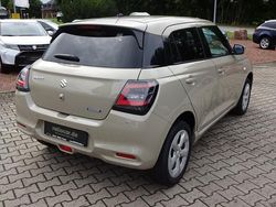 Caravan ivory pearl metallic Neu 2025 Suzuki Swift Comfort Limousine | 21.770 €