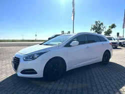 Weiß Gebraucht 2018 Hyundai i40 Trend Kombi | 13.999 € (Fairer Preis)