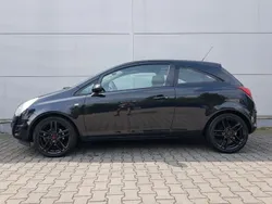 Schwarz Gebraucht 2012 Opel Corsa Edition Kleinwagen | 4.500 € (Etwas zu teuer)