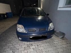 Blau Gebraucht 2001 Renault Scénic Van / Kleinbus | 800 € (Fairer Preis)