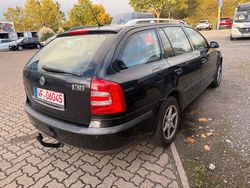 Schwarz Gebraucht 2008 Skoda Octavia Kombi | 3.750 € (Etwas zu teuer)