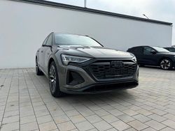Grau Gebraucht 2023 Audi Q8 Sportback e-tron S-Line SUV | 53.499 € (Guter Preis)