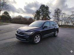 Schwarz Gebraucht 2022 VW Tiguan Active SUV | 25.900 € (Fairer Preis)
