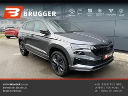Graphitegrau metallic Neu 2025 Skoda Karoq SportLine SUV | 35.980 € (Fairer Preis)