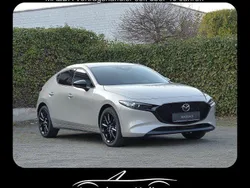 Platinum quartz m Gebraucht 2025 Mazda 3 Homura-Line Limousine | 26.250 € (Superpreis)