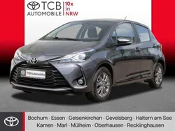 Marlingrau metallic Gebraucht 2017 Toyota Yaris Plus Kleinwagen | 12.399 € (Etwas zu teuer)