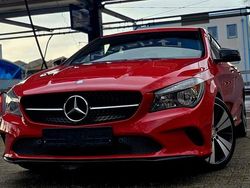 Rot Gebraucht 2016 Mercedes CLA200 Urban Limousine | 12.990 € (Guter Preis)