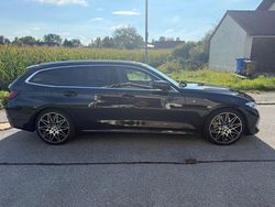 Schwarz Gebraucht 2022 BMW 330 Performance Kombi | 39.999 € (Etwas zu teuer)