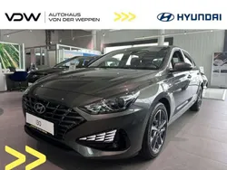 Amazon grey (grau) Neu 2024 Hyundai i30 Trend Limousine | 23.490 € (Fairer Preis)
