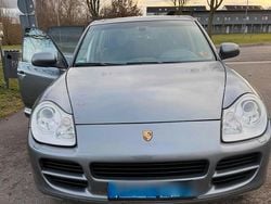 Grau Gebraucht 2005 Porsche Cayenne SUV | 6.800 € (Etwas zu teuer)