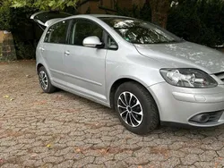 Silber Gebraucht 2006 VW Golf SUV | 1.500 €