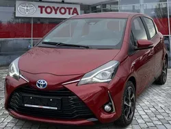 Rot Gebraucht 2020 Toyota Yaris Hybrid Style Limousine | 16.790 € (Guter Preis)