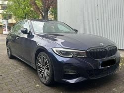 Blau Gebraucht 2019 BMW 330e M Sport Limousine | 27.400 € (Fairer Preis)