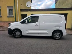 Andere außenfarben Gebraucht 2019 Peugeot Partner Van / Kleinbus | 12.200 €