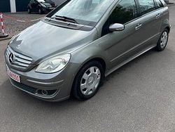 Grau Gebraucht 2008 Mercedes B180 Van / Kleinbus | 3.999 € (Guter Preis)