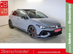 Grau Gebraucht 2025 VW Golf Style Limousine | 42.399 € (Teuer)