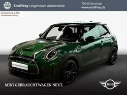 British racing green metallic Gebraucht 2023 Mini Cooper SE Kleinwagen | 20.890 € (Guter Preis)