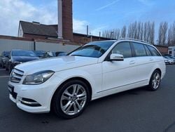 Weiß Gebraucht 2012 Mercedes C250 Avantgarde Limousine | 5.900 € (Superpreis)