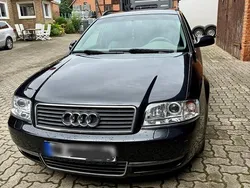 Schwarz Gebraucht 2001 Audi A6 Kombi | 2.000 € (Fairer Preis)