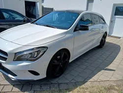 Weiß Gebraucht 2016 Mercedes CLA220 Shooting Brake Urban Kombi | 12.500 € (Guter Preis)