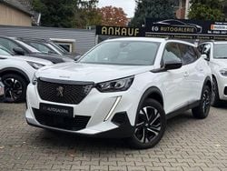 Weiß Gebraucht 2022 Peugeot 2008 Allure SUV | 15.850 € (Superpreis)