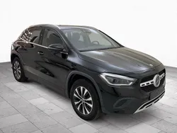 Nachtschwarz Gebraucht 2022 Mercedes GLA180 Style SUV | 32.950 € (Fairer Preis)