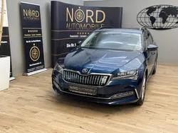 Blau Gebraucht 2021 Skoda Superb | 18.490 € (Superpreis)