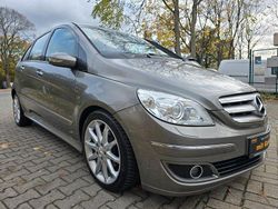 Braun Gebraucht 2006 Mercedes B200 Van / Kleinbus | 5.499 € (Fairer Preis)